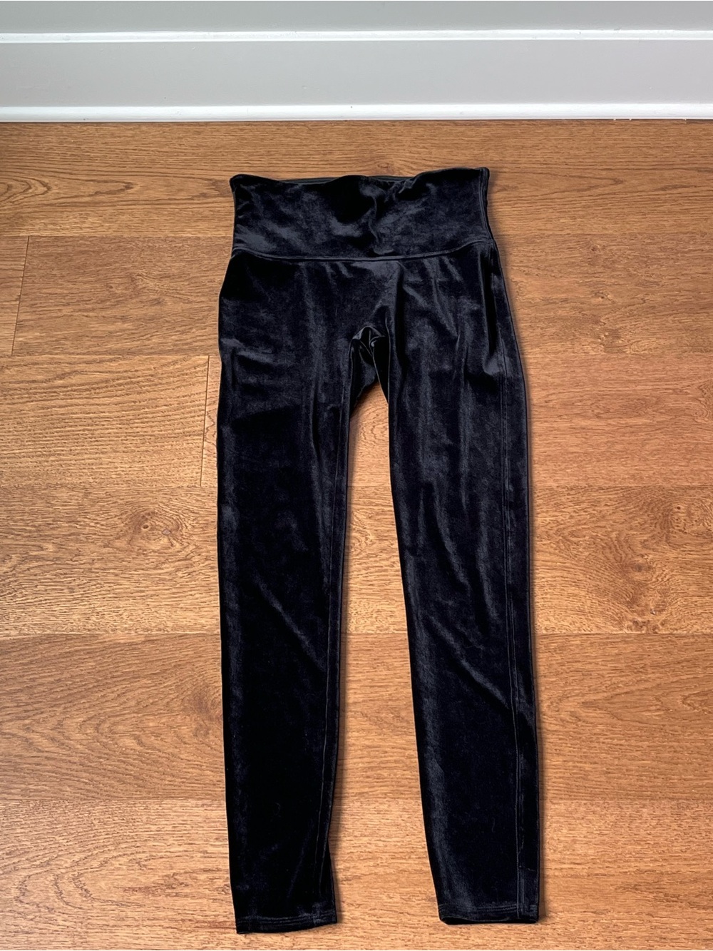 SPANX Ready-To-Wow! Velvet Leggings 31”Women’s Large Black Stretch #2070